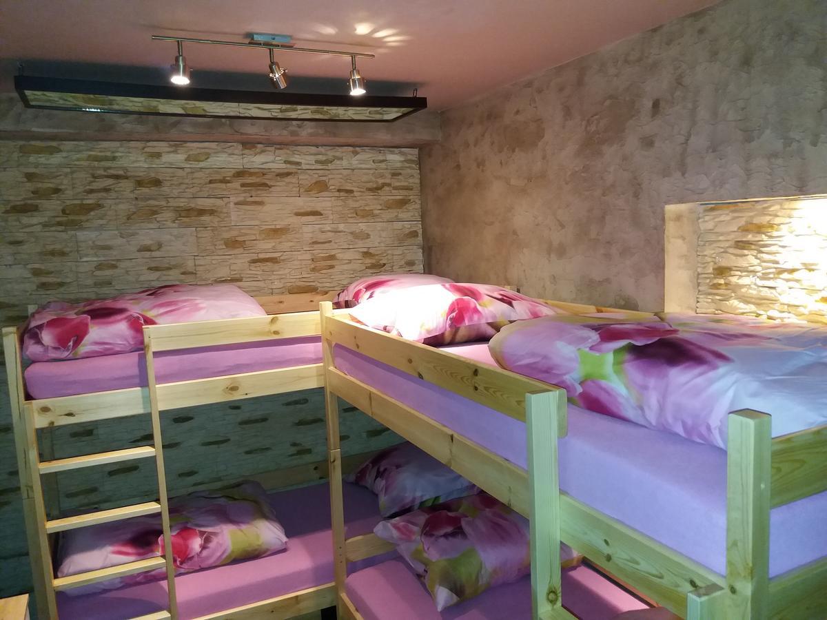 Lawendowy Hostel Kraków Eksteriør billede